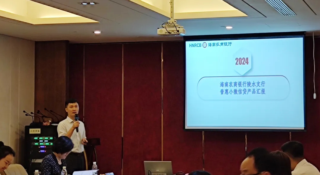 PET塑料瓶預(yù)洗機(jī)設(shè)備