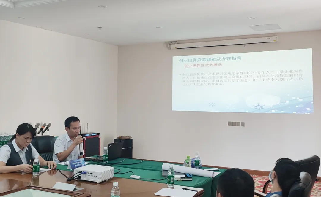 PET瓶磚拆包機(jī)